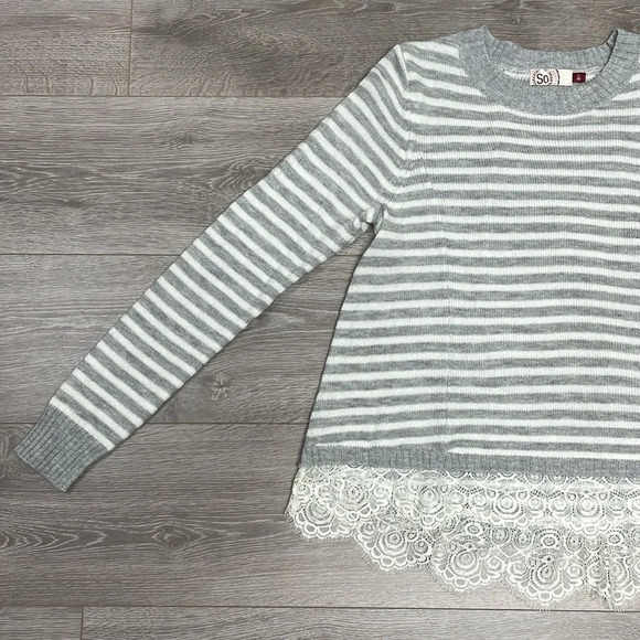 So Striped Long Sleeve Sweater Lace Hem L - Picture 5 of 15